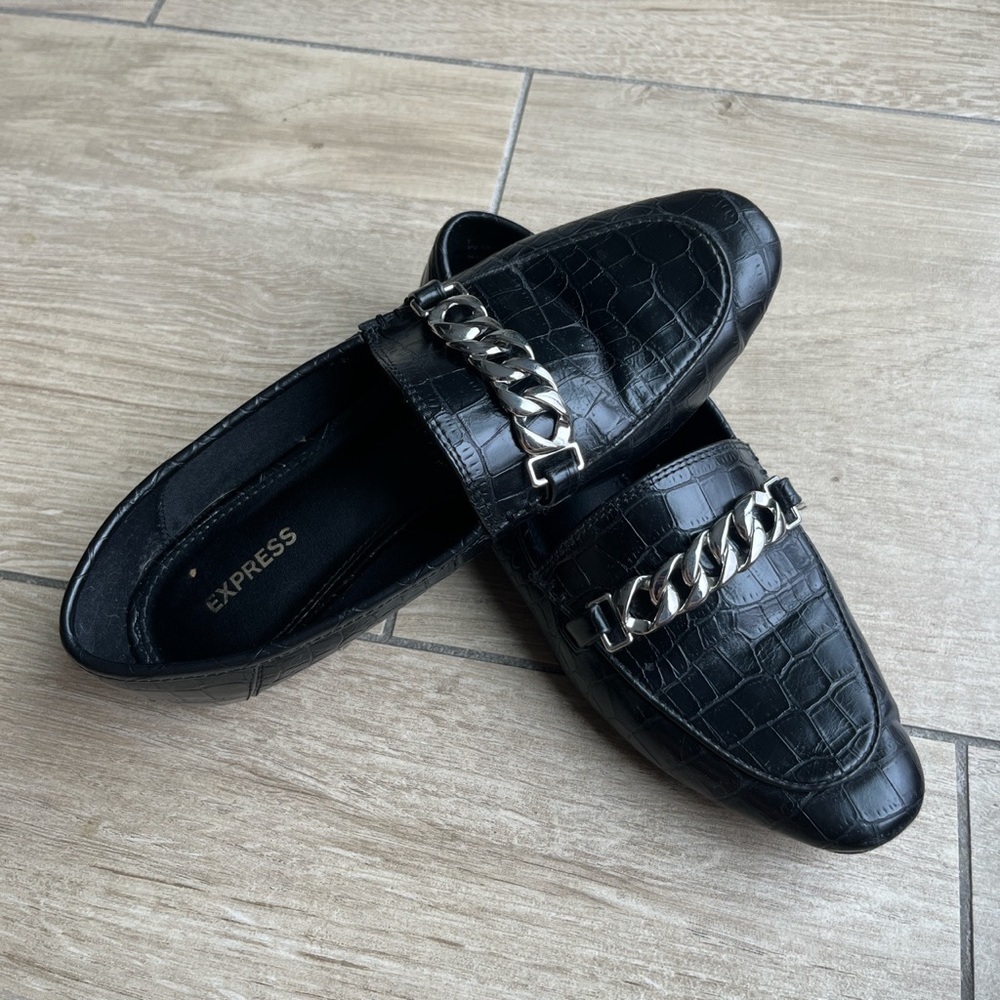 Express Chain Loafers